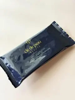 クレドポーボーテ　タンクッションエクラ　ルミヌ　オークル10 サンプル