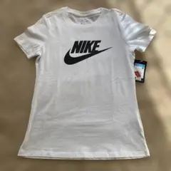 NIKE レディース　Tシャツ　M