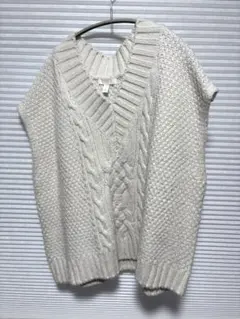 H&M ケーブルニットベスト