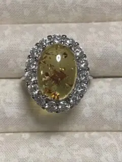 天然花アンバー　琥珀　大粒リング　サイズフリー　真鍮シルバー♡