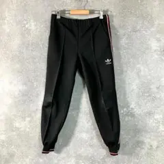 70-80s アディダス　DESCENTE製　トラックパンツ　ブラック　ロゴ刺繍