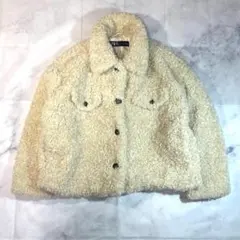 ZARA ザラ 白 ボアジャケット もこもこ 防寒 短丈 L ガーリー デート