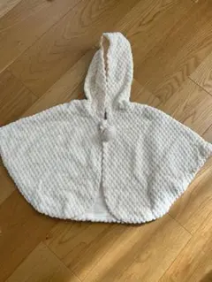 ミキハウス　ホワイト フリース フード付きポンチョ