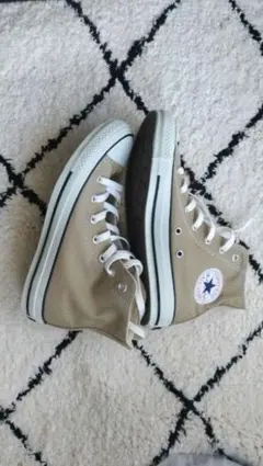 新品未使用☆Converse ベージュ ハイカットスニーカー☆箱無し