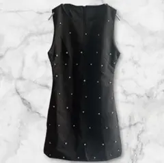 ビジュー付きブラックノースリーブミニワンピース　キャバドレス　韓国　結婚式