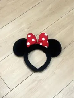 ミニーマウス カチューシャ 黒 赤