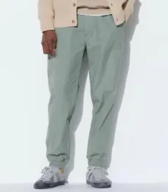 ユニクロ　ストレッチイージージョガーパンツ　グリーン　男女兼用