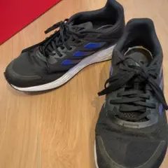 adidas スニーカー　ランニングシューズ ブラック/ブルー　26.5