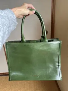 【数回使用・美品】チャールズアンドキース　エクストララージトートバッグ