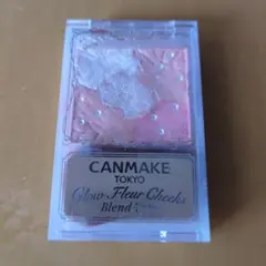 CANMAKE Glow Fleur Cheeks B01