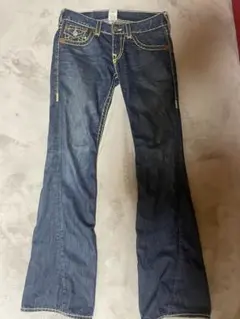 TRUE RELIGION ブーツカットデニム ホワイト 27インチ - メルカリ