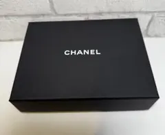 CHANEL 限定ハートリボン付き　ギフトボックス