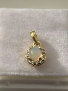 衝撃値下げ‼️オパールとジルコニアのペンダント　トップ　シルバー
