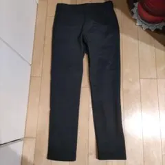 UNIQLO M 黒いスリムフィットチノパン