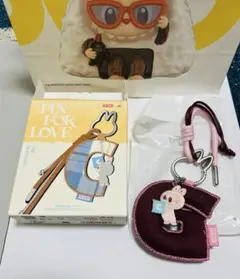 ポップマート　ラブブ　PIN FOR LOVE