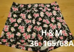 薔薇柄ショートパンツ(黒)