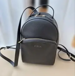 フルラ　黒レザー　リュック