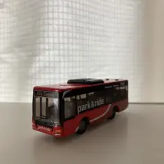新品 ボーネルンド park&ride バス ミニカー 赤のサムネイル