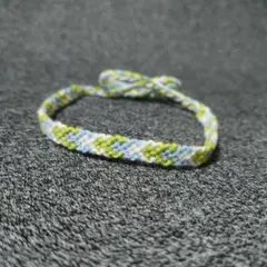 1170 ハンドメイド　ミサンガ　3色アンクレット カラフル ブレスレット