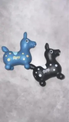 Rody 犬型マスコット 青と黒のドット付き
