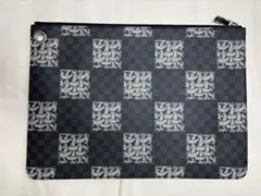 Item thumbnail for item 9b1fcd6f-e567-4d19-9257-ebb314dcc574