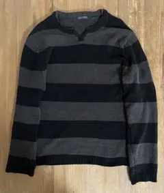 2000s V-neck border knit sweater
