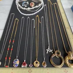 まとめ売りアクセサリーQ26☆ネックレスなど13点甘めゴージャスオークション