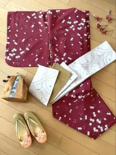 赤色花柄着物と帯、草履付き、小紋のサムネイル