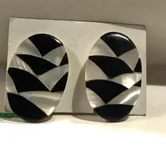 幾何学模様 オーバル型イヤリング