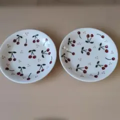 アツコマタノ　赤いさくらんぼ柄ミニ皿2枚セット