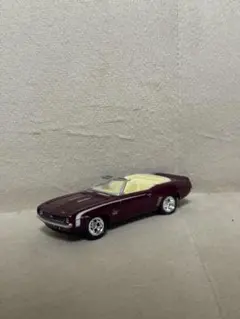 ジョニーライトニング1/64 CAMARO