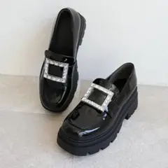 vivian 7cmヒール　厚底ビジューローファー 　Sサイズ　コラボ《新品》