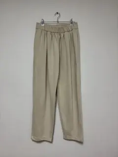 ユニクロ　ギャザーパンツ