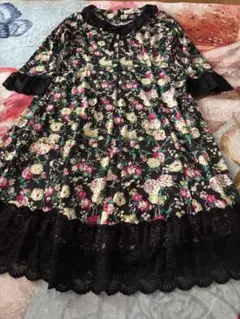 ◆スーパービューティー 42 ワンピース 黒地×花柄プリント レース