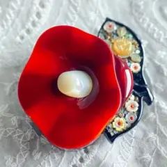 ヴィンテージ帯留め　椿　芝山細工　アンティーク　大正ロマン　螺鈿　昭和レトロ