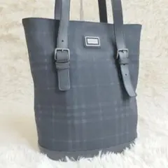 美品✨バーバリーロンドン　ショルダーバッグ　バケツ型　ノバチェック　ブラック