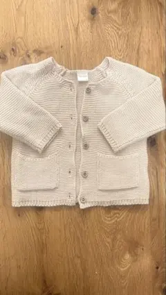 【未使用に近い】クリーム色ニットカーディガン
