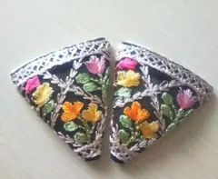 インド刺繍の三角ヘアピン パッチン ２個セット