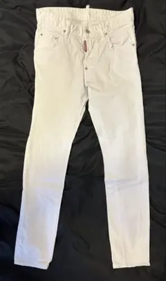新品・未使用】DSQUARED2 ホワイトデニム スリムフィット - メルカリ