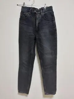 ダメージ デニム moussy