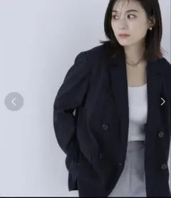 新品　ナチュラルビューティーベーシック　ネイビー　ライトボクシーダブルジャケット