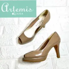 【美品】Artemis by DIANA オープントゥ　エナメルパンプス