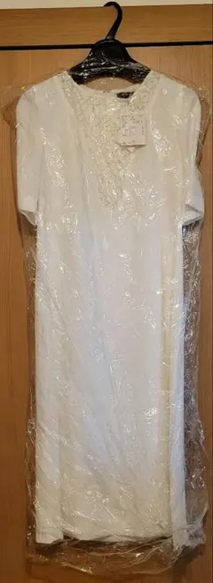 ユナイテッドアローズ　ワンピース　ホワイト　可愛い　かわいい　パーティー　ドレス