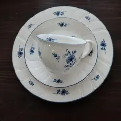 ノリタケ　クラフトーン　トリオ　青小花　1客　カップ＆ソーサー　皿