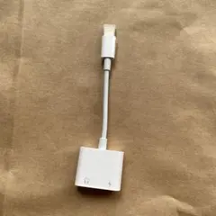 オーディオアダプター　スマホ　2in1 二股接続