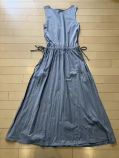 グリーンレーベルリラクシング　ライトブルーノースリーブロングワンピース