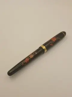T*t様 万年筆 蒔絵風 松 船の図 ペン先14金 T*t様 万年筆 蒔絵風 松 船の図 ペン先14金 - メルカリ