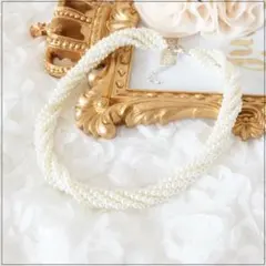 ネックレス フェイクパール オフホワイト　新品　ねじれ　パーティー　結婚式