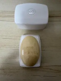 【新品・未使用】CHANEL N°19 石鹸 ホワイトケース付き