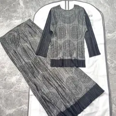 Item thumbnail for item f1a70437-3971-41d1-a89e-22e55cdf2b11